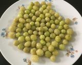 A picture of step 1 of Indian Star Gooseberry Soup.