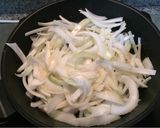 Foto del paso 4 de la receta Alitas de pollo encebolladas