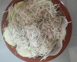 Foto del paso 3 de la receta: Cazuelita de calabacín con York y queso, acompañada de ensalada