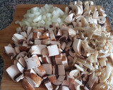 Foto del paso 2 de la receta: Risotto de bacon y setas variadas