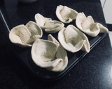 Foto del paso 1 de la receta: Flores de pan de molde 🌻