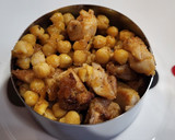 Foto del paso 8 de la receta: Salteado de pollo con garbanzos y hortalizas al curry