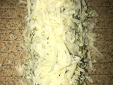 Trenza de harina integral rellena de brócoli y ricota