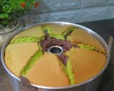 Foto langkah ke 9 dari resep Chiffon Cake Pandan-Ketan Hitam.