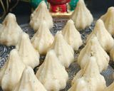 A picture of step 4 of Instant modak (without gas).