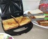 A picture of step 6 of Tuna sandwich.