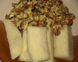 A picture of step 4 of Boiled yam and egg sauce.