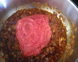 Foto del paso 3 de la receta: Estofado de patas de pollo en olla rápida
