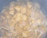 Foto del paso 4 de la receta: Patatas en salsa verde con huevo