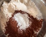 Mascarponés-áfonyás torta csokoládés piskótával recept fázis 3 fotója