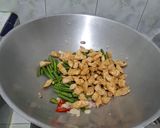 Foto langkah ke 4 dari resep Oseng Kacang Panjang Tempe Kecap.
