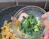 Foto langkah ke 7 dari resep Kwetiaw Goreng ala Chinese Resto.