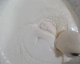A picture of step 6 of Mango glaze cake.