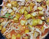 Foto langkah ke 4 dari resep Tahu kuning Ayam Suwir kemangi.