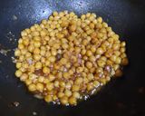 A picture of step 4 of White chana chaat.