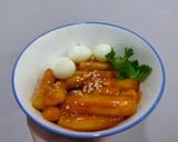 Hình bước làm 4 của món Bánh gạo cay Tokbokki đơn giản
