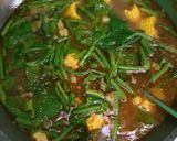 Foto langkah ke 4 dari resep Sayur asem goreng (sayur asem betawi daging sapi).