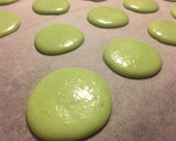 Foto del paso 5 de la receta: Macarons decorados de Navidad