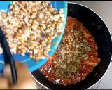 A picture of step 6 of JOLLOF MACARONI & BEANS.