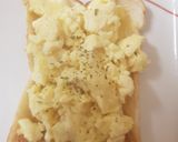 A picture of step 7 of Scambled Egg on Toast.