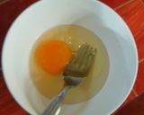 รูปขั้นตอนการทำที่ 2 ของ ข้าว(กล้อง)ผัดไข่ไส้กรอก [สูตรไมโครเวฟ]