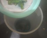A picture of step 2 of Butterfly pea flowers tea.
