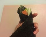 Foto del passaggio 5 della ricetta Temaki Sushi (Sushi arrotolato a mano)