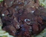 Foto del paso 3 de la receta: Higaditos encebollados con timbal de arroz