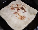 A picture of step 4 of Meetha paratha.