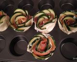 Foto del paso 7 de la receta: Flores de calabacín, salmón y queso
