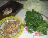 Foto langkah ke 1 dari resep Tumis Sayur Ayam Tepung.