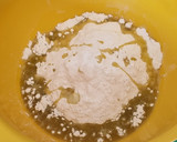 Foto del paso 3 de la receta: Bizcocho yogurt y chocolate