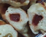 Foto del paso 5 de la receta: Medialunas Fáciles Rellenas 🇦🇷