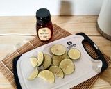 Foto langkah ke 2 dari resep Honey Lemon Tea.