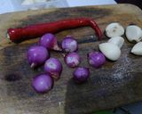 Foto langkah ke 2 dari resep Sambel goreng tahu tempe basah (bumbu halus).