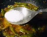 A picture of step 11 of Hari mirchon ka salan.