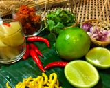 รูปขั้นตอนการทำที่ 4 ของ ข้าวซอยเพื่อนสนิท Khao Soy Shinyuu(Northern Thai Noodle Curry With Grilled Pork)#อาหารไทยง่ายๆ