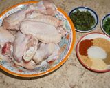 Foto del paso 1 de la receta: Alitas de pollo asadas al horno