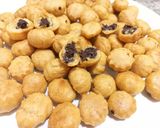 Foto langkah ke 4 dari resep Soes kering isi coklat.