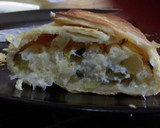Foto del paso 7 de la receta: Empanada de hojaldre con verduras y queso