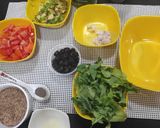 A picture of step 1 of Avocado & Rocket leaves salad #losingweight #goldenapron post13.