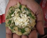 A picture of step 2 of Spinach peanut cheese tikkis.