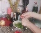 Foto del paso 1 de la receta Ensalada de espinacas y fresas