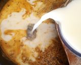 A picture of step 6 of Chicken fettuccine pasta in white sauce.