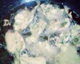 A picture of step 4 of Palak ke pakore.
