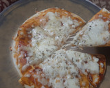 ચીઝ પીઝા(Cheese Pizza Recipe In Gujarati) રેસીપી સ્ટેપ5ફોટો