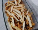 صورة لخطوة 4 من وصفة غراتان بطاطا وبيض نجان بصلصة الجبن على طريقتي 😋😋👍