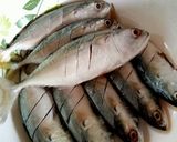 Foto langkah ke 1 dari resep Ikan goreng saus asam gurih.