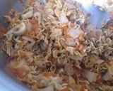 टमाटर मशरूम और नूडल्स सूप (Tamatar mushroom aur noodles soup recipe in Hindi) रेसिपी चरण 3 फोटो