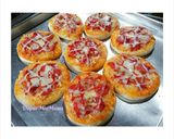 Foto langkah ke 10 dari resep Pizza Mini 🍕.